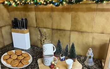 Christmas Decor for Kitchen Cabinets: A Quick & Cozy Idea You'll Love