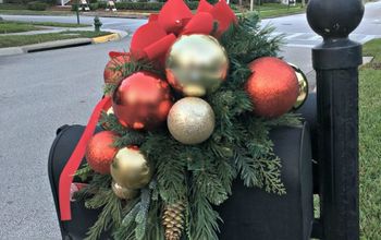 Decorate Your Mailbox for Christmas!