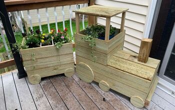 DIY Train Planter From Fence Pickets