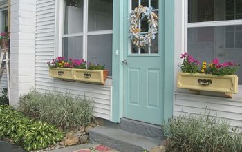 Dresser Drawer Upcyle: Window Boxes