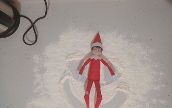 An Elf on the Shelf Snow Angel:  Step-by-Step Guide