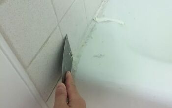 How to Remove Caulk When It's Old and Dingy