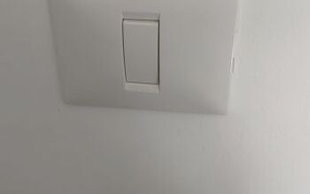 My light switch makes a crackling sound, what does this mean?